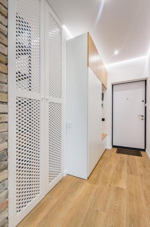 Апартаменты Modern Vip Smart. Киев Экстерьер фото
